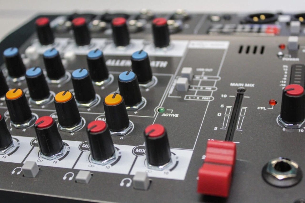 mainline-marketing-how-to-setup-home-studio-allen-heath-zedi-mixer-1536x1024