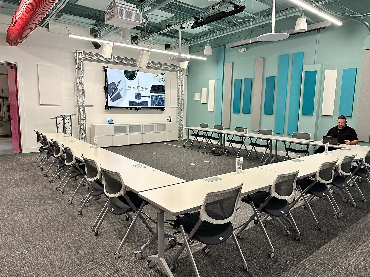 Mainline Marketing Experience Center